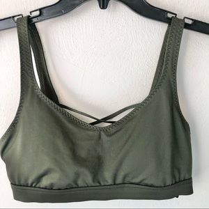 🌟Victoria’s Secret VS Sport Strappy Back Sports Bra sz. M🌟